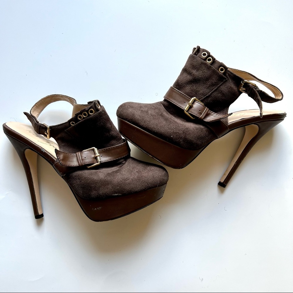 PRIVILEGED Slingback High Heels